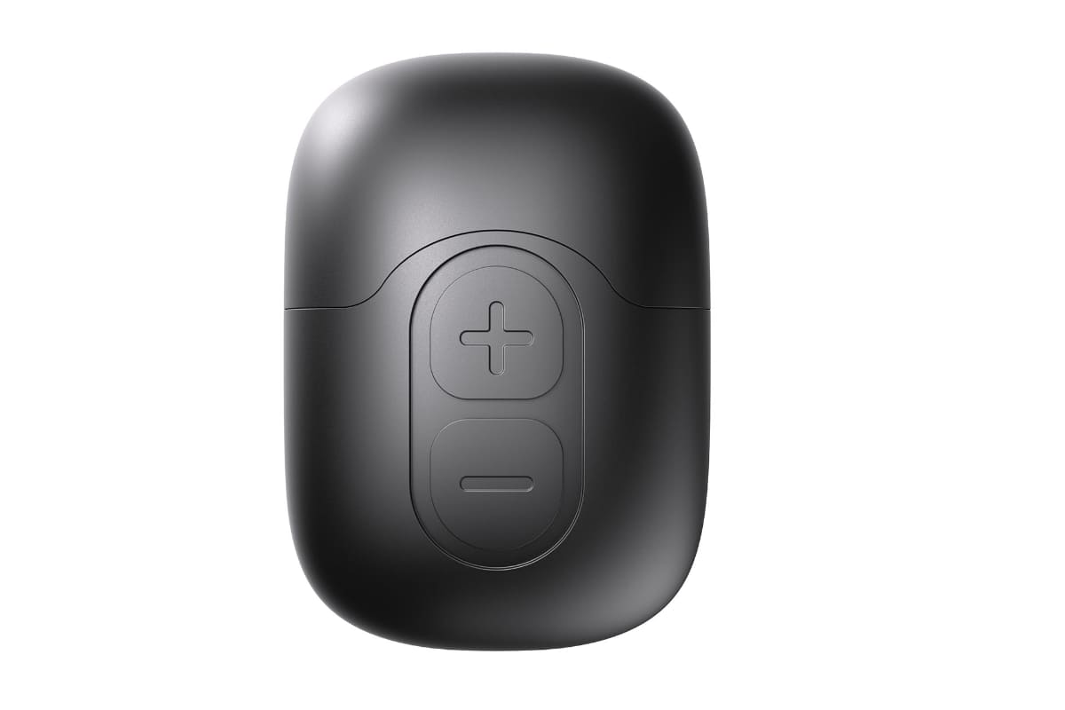 側面ボタンで左右それぞれの音量調整が直感的に行なえる