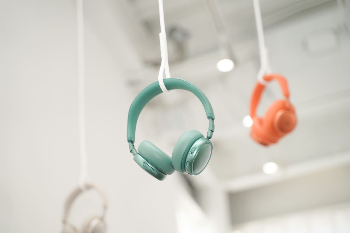 日本発売は未定だが、説明会の会場には、海外で展開するカラーバリエーションも展示されていた