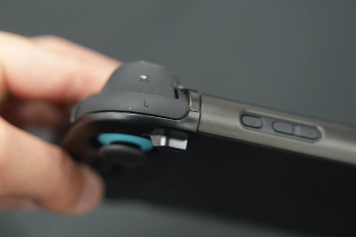 PITA FULL COVER GRIP CASEを取り付けたところ