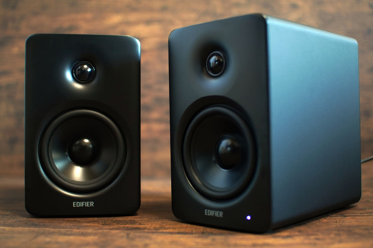 3月20日より発売の 「M90」