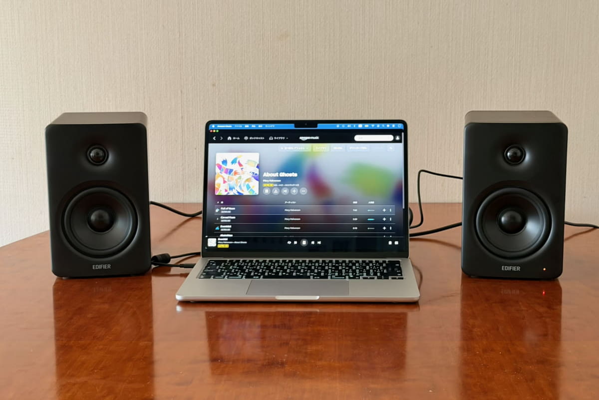 USB接続したMacBook Airで試聴