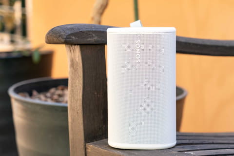 レビュー】迫力満点なサウンドを家でも外でも。「Sonos Play」使って