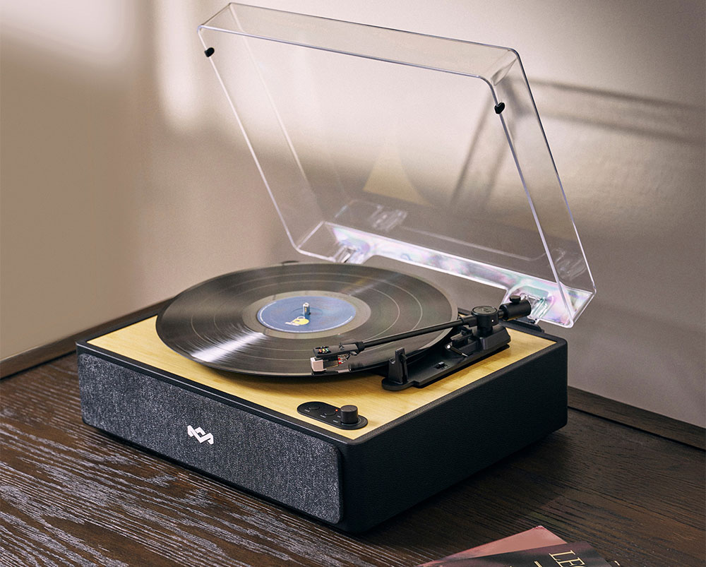 Rise Up Bluetooth Turntable