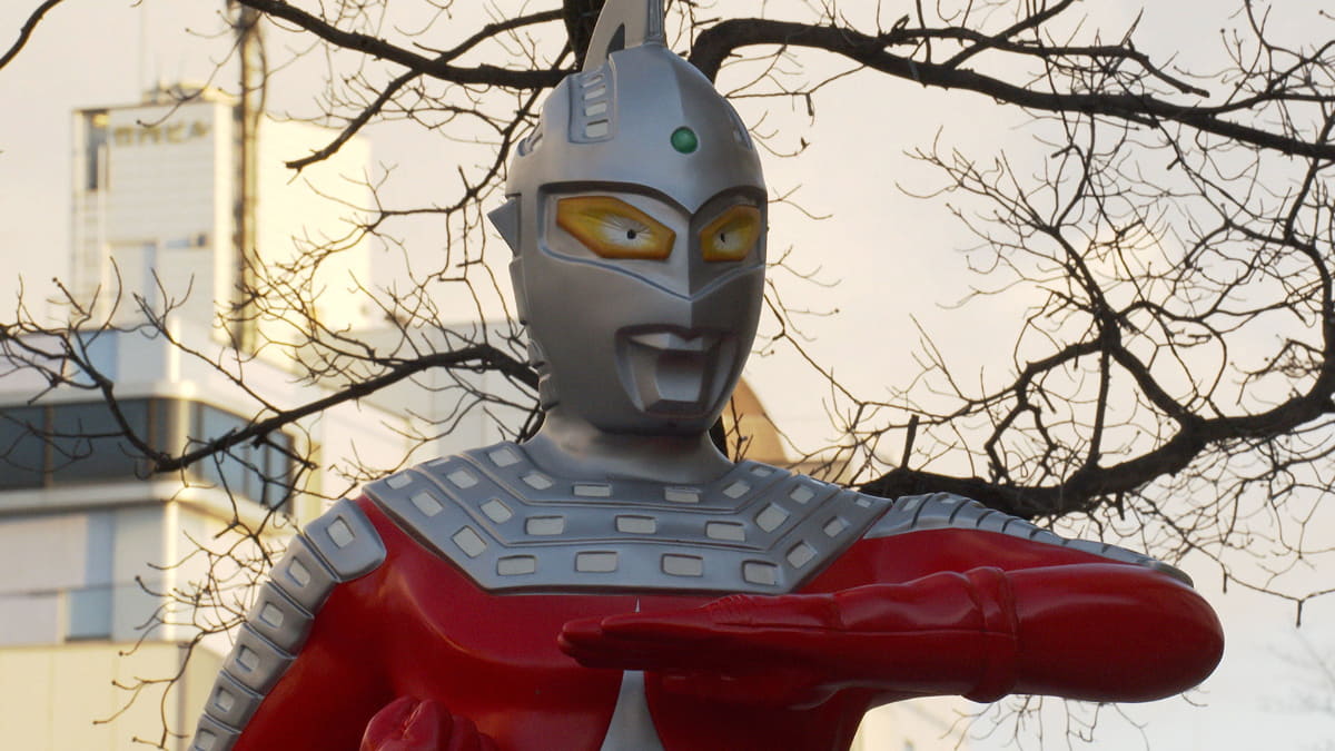 故郷・須賀川市にあるウルトラセブン像