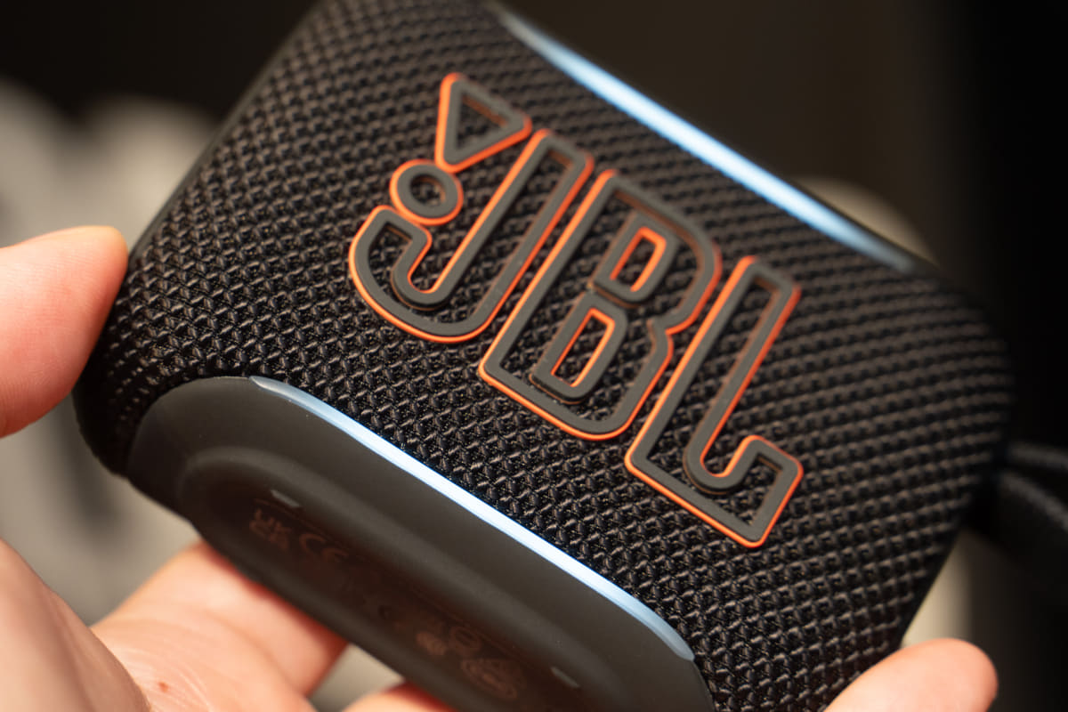 アンビエントエッジライトを搭載