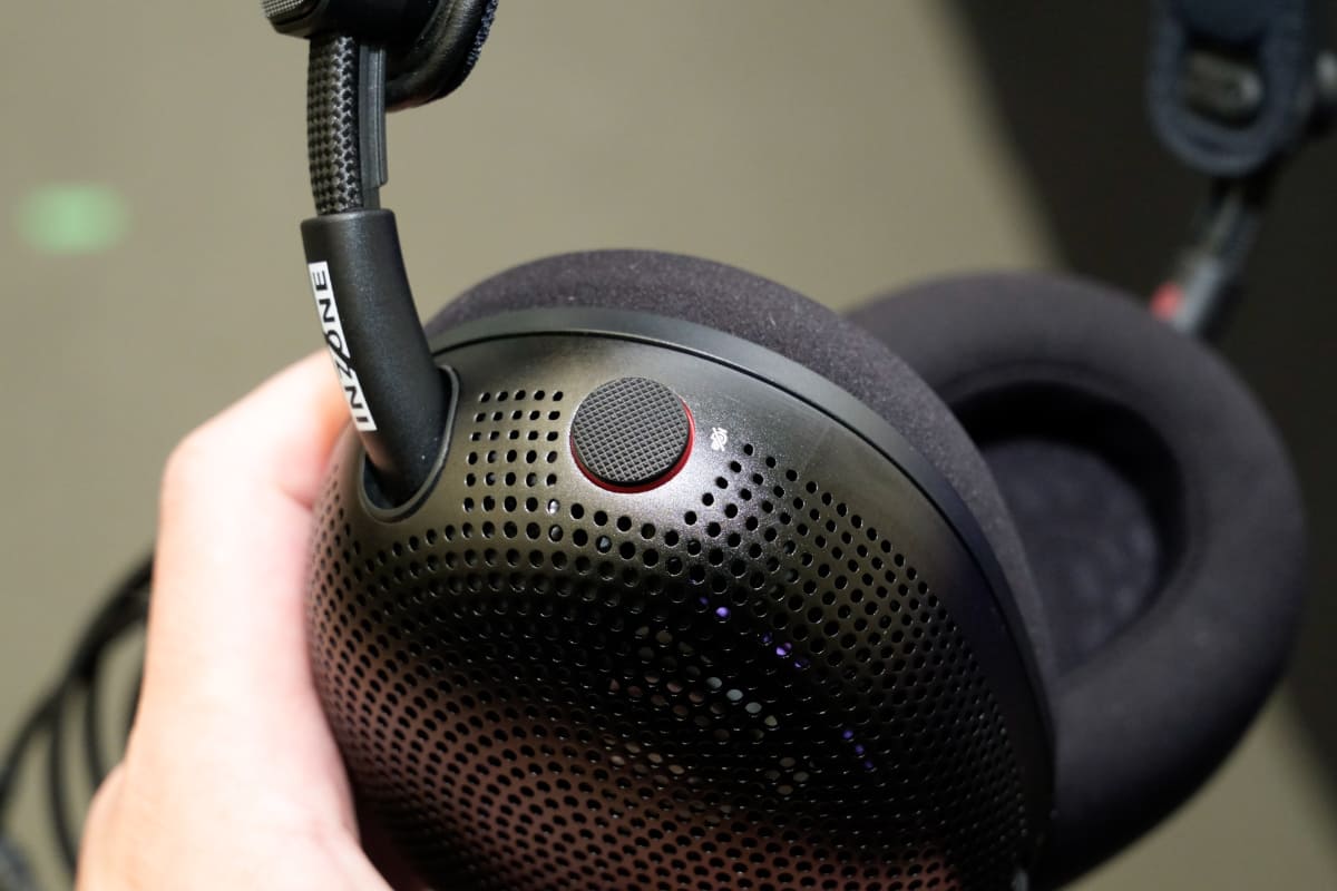 マイクミュートボタン