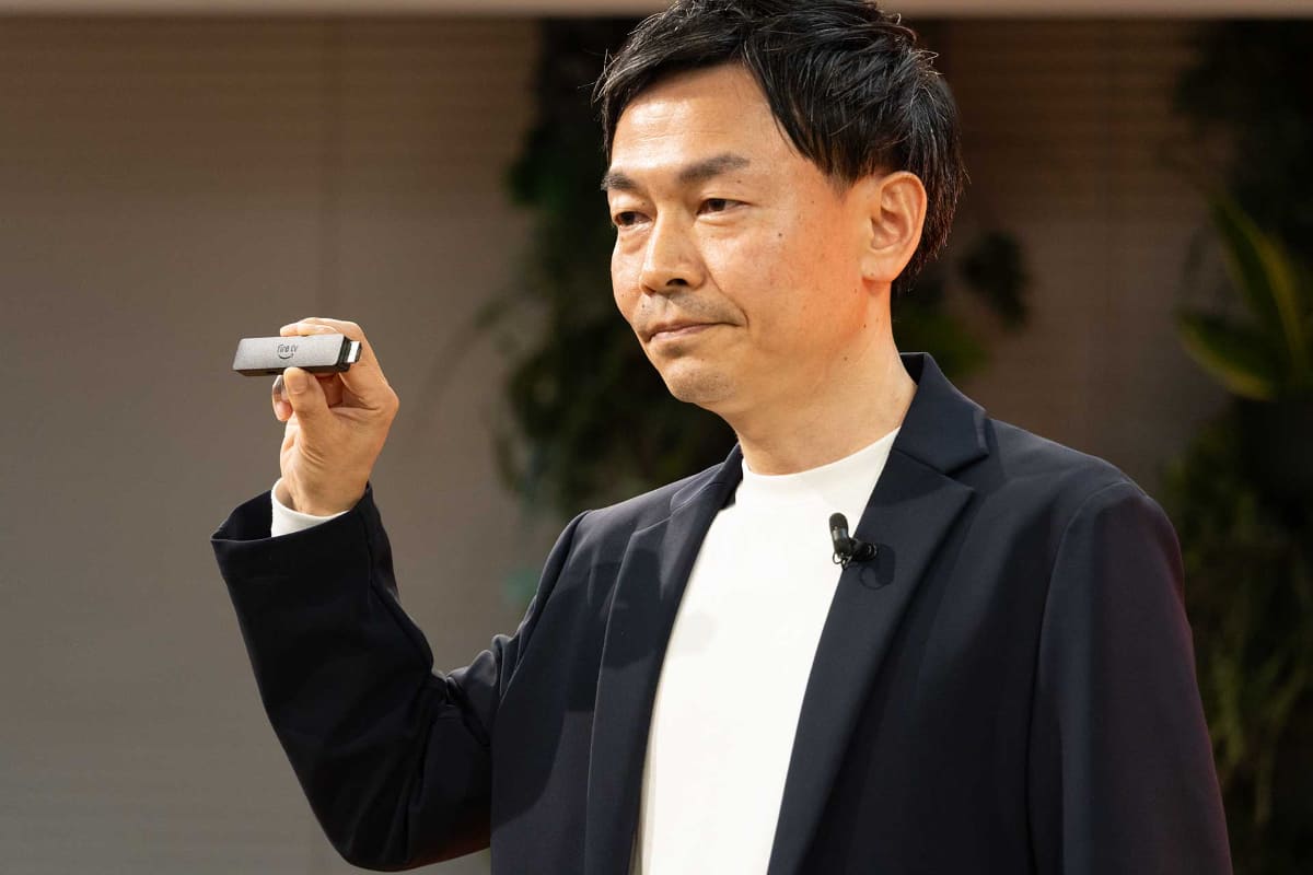 Fire TV Stick HDを紹介する西端明彦事業部長