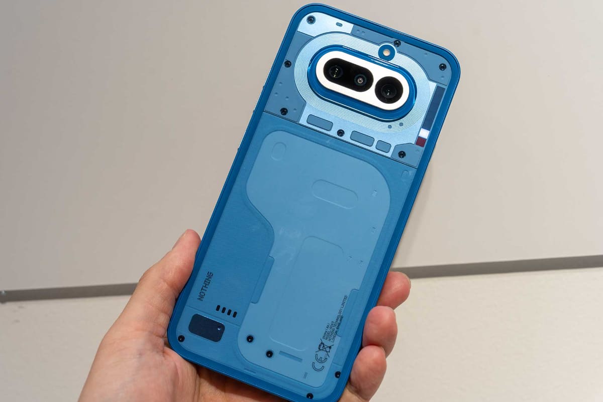 「Phone (4a)」ブルー