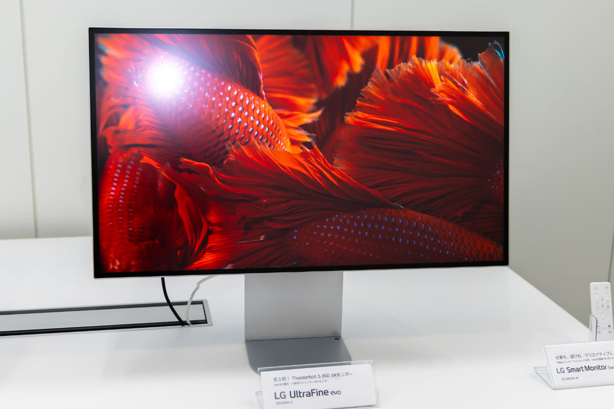 Thunderbolt 5対応6Kモニター「32U990A-S」