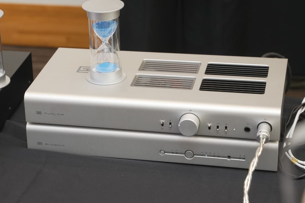 Schiit Audioの「Gungnir 2 DAC」「Mjolnir 3 Amp」