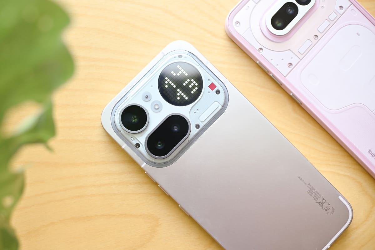 ���������֤⡢Phone (4a)�Ȥϰ�äƤ��ޤ�