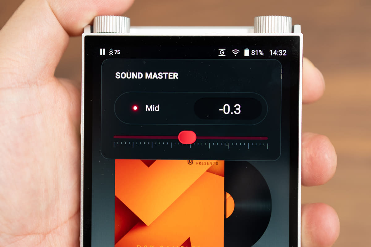 Bass/Mid/Trebleの各帯域を、-8.0dBから＋8.0dBまでの範囲、160段階で微調整できる