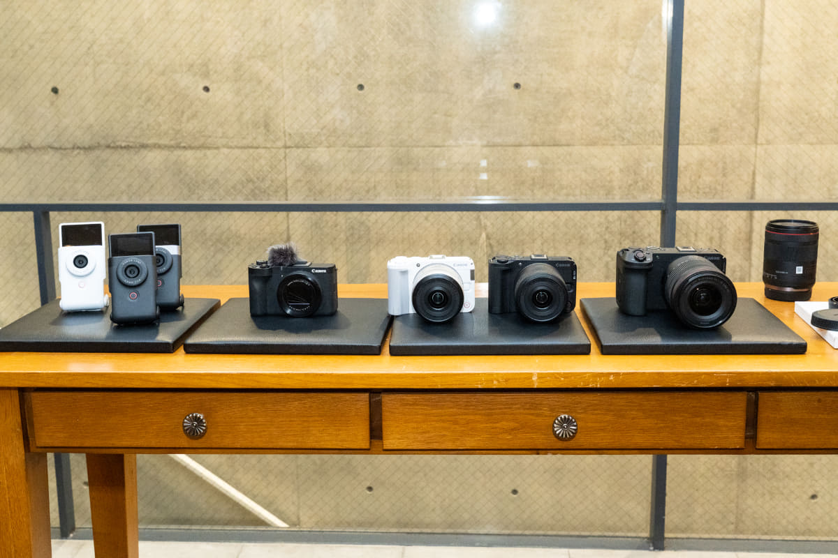 EOS/PowerShot V series