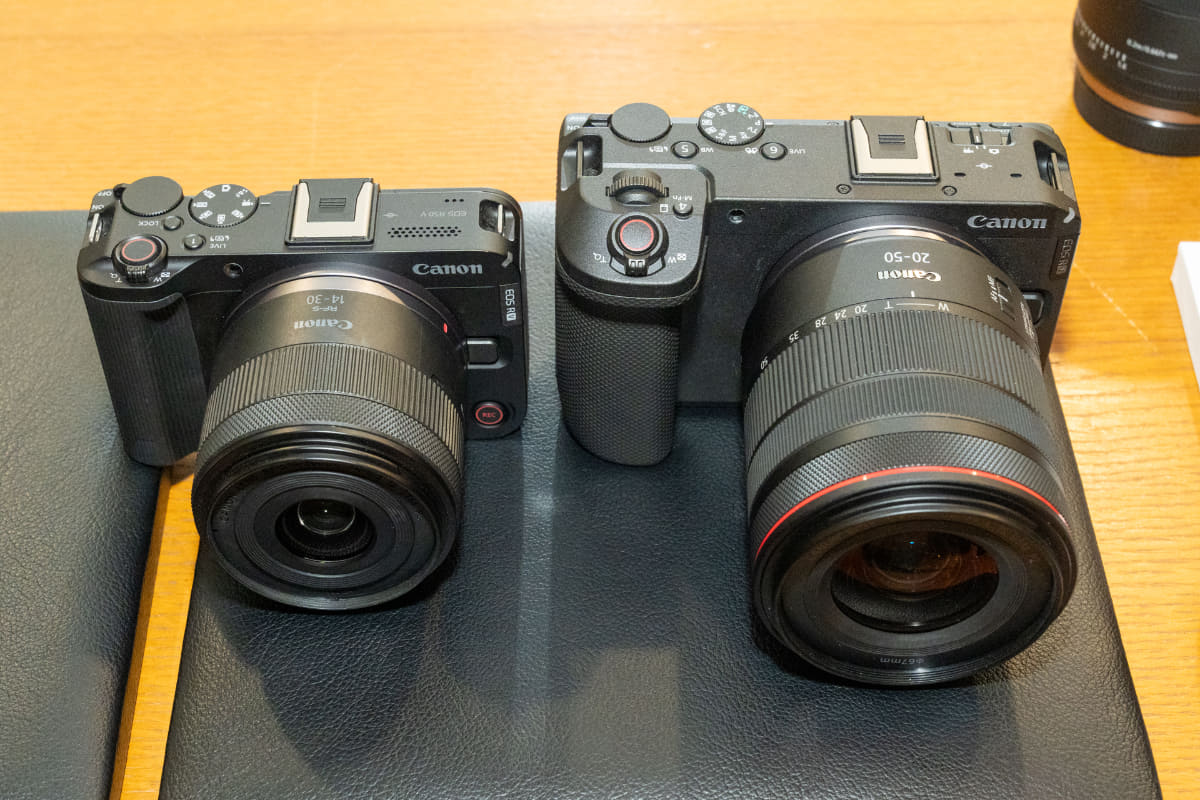 EOS R50 V(左)とEOS R6 V(右)