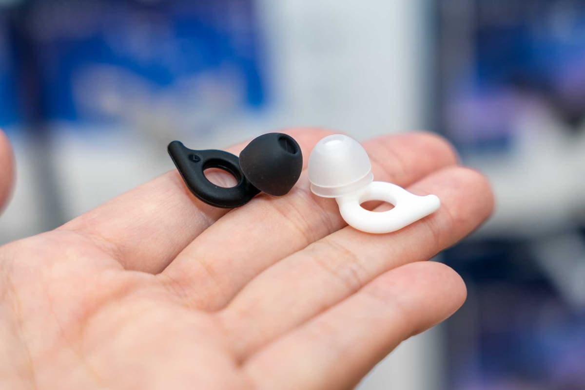 フリンジの数により遮音性が異なる2モデルを用意