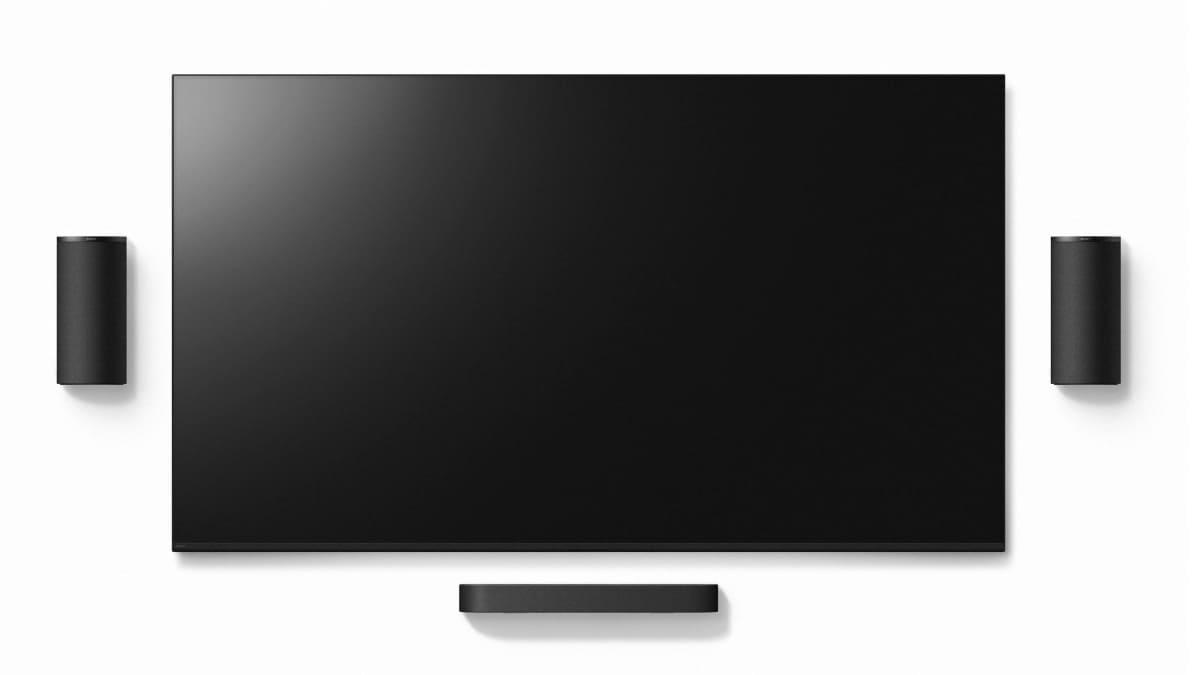 フロントスピーカーを薄型テレビの両脇に配置する