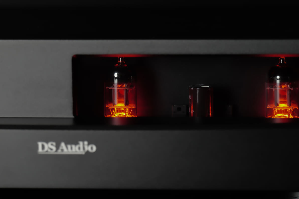 TB-50 Tube Phono Equalizer