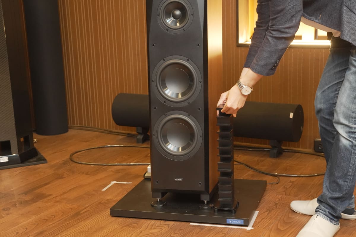 内側と外側を聴き比べたが、内側の方が効果が顕著でした