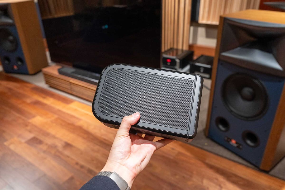 “リア分離”構造で人気を集めるサウンドバー「BAR 1300MK2」