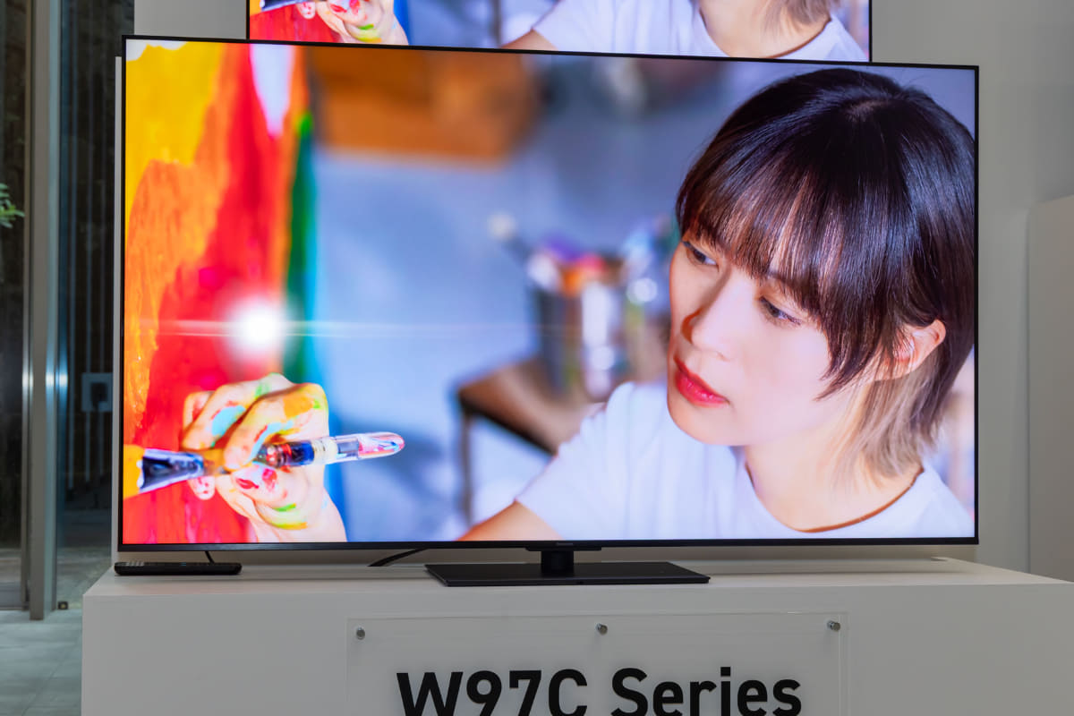 量子ドット×ミニLED搭載液晶テレビ「W97C」