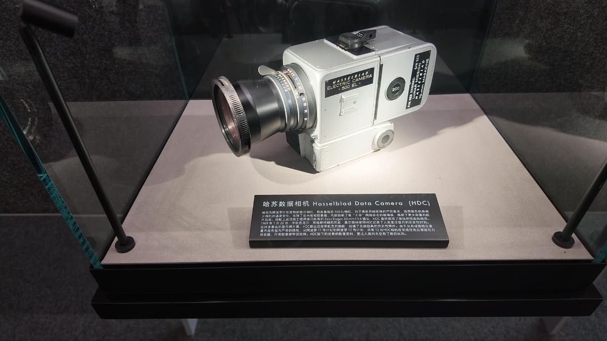 ハッセルブラッドの歴代モデルも展示