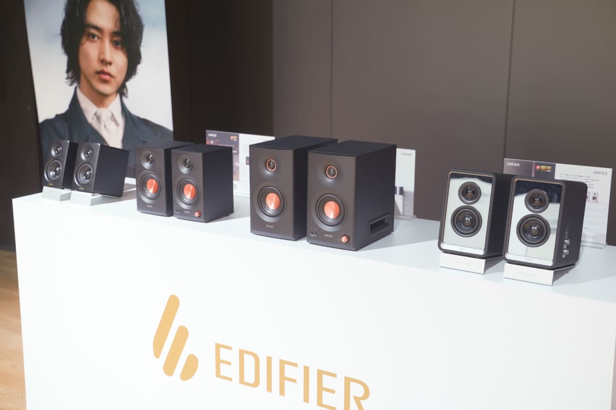 アクティブスピーカーのラインナップも展示された