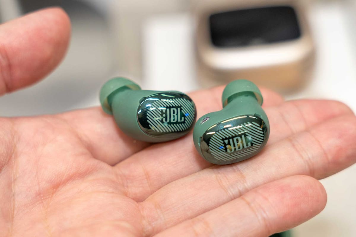 「Live Buds 4」はバッズ型を採用