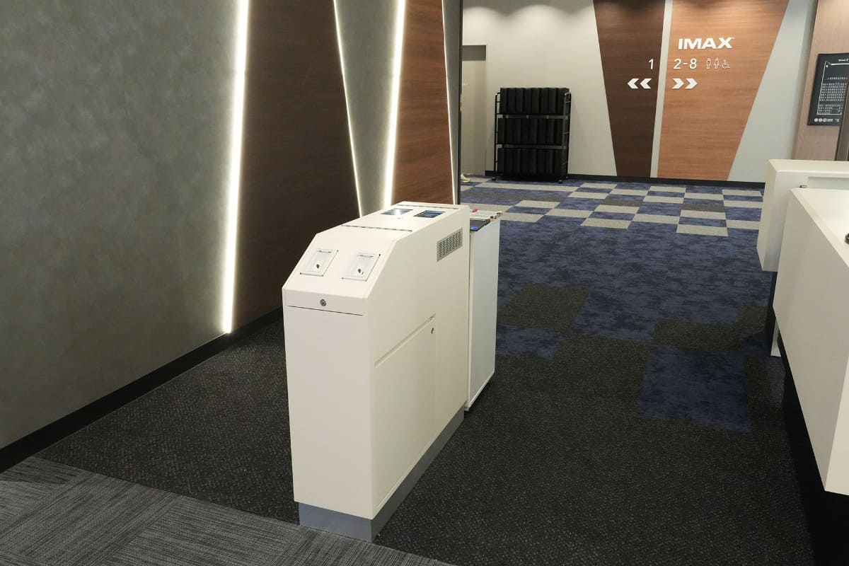 タッチ式入場ゲート