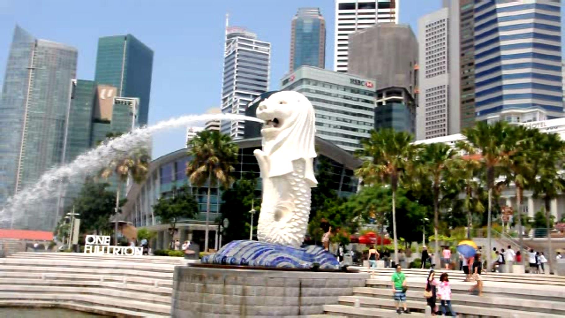 Clean+sharpness+<br>AutoContrast<br>(<a ipw_linktype="filelink_raw" ipw_id="119633" href="/video/avw/docs/212/001/srm04e.wmv">srm04e.wmv</a>)。コントラスト感は向上。ただし、CleanはMedium設定だが、若干噴水の水しぶきのディティールがかけてしまった