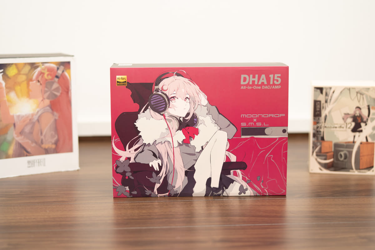 中央がDHA15のパッケージ