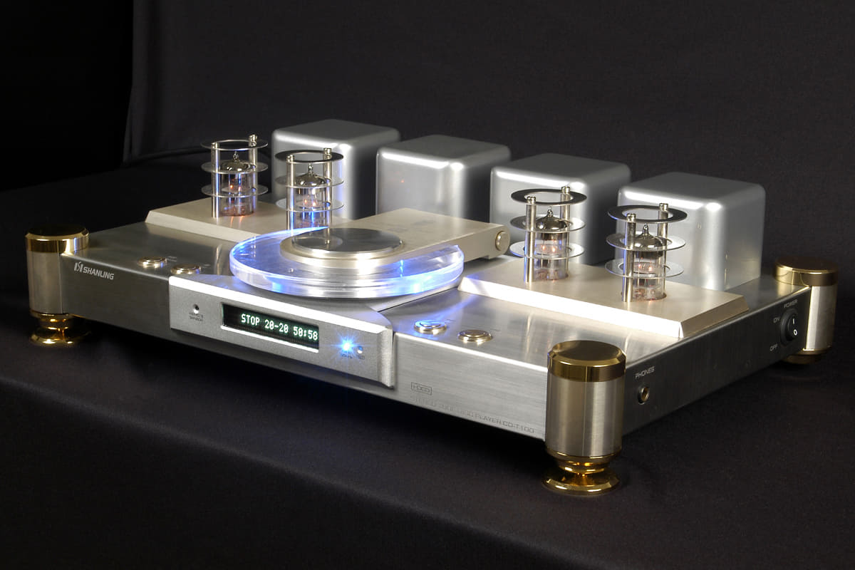 2001年に開発した「CD-T100」。この時からすでに、真空管をCDプレーヤーと組み合わせている
