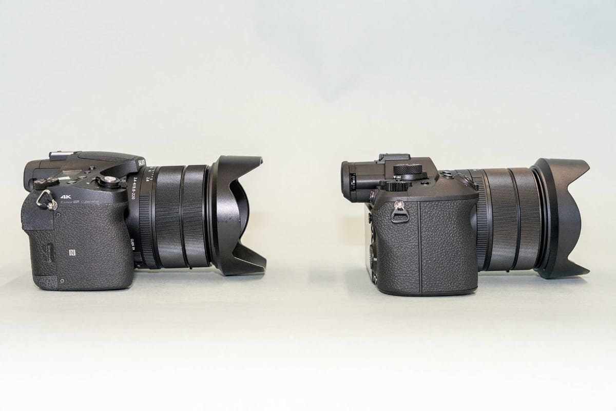 右が新型「RX10 V」。左が旧モデル「RX10 IV」