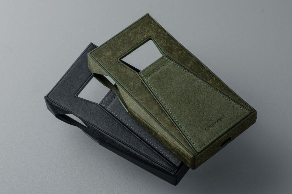 別売のケース「A&ultima SP4000T Case」