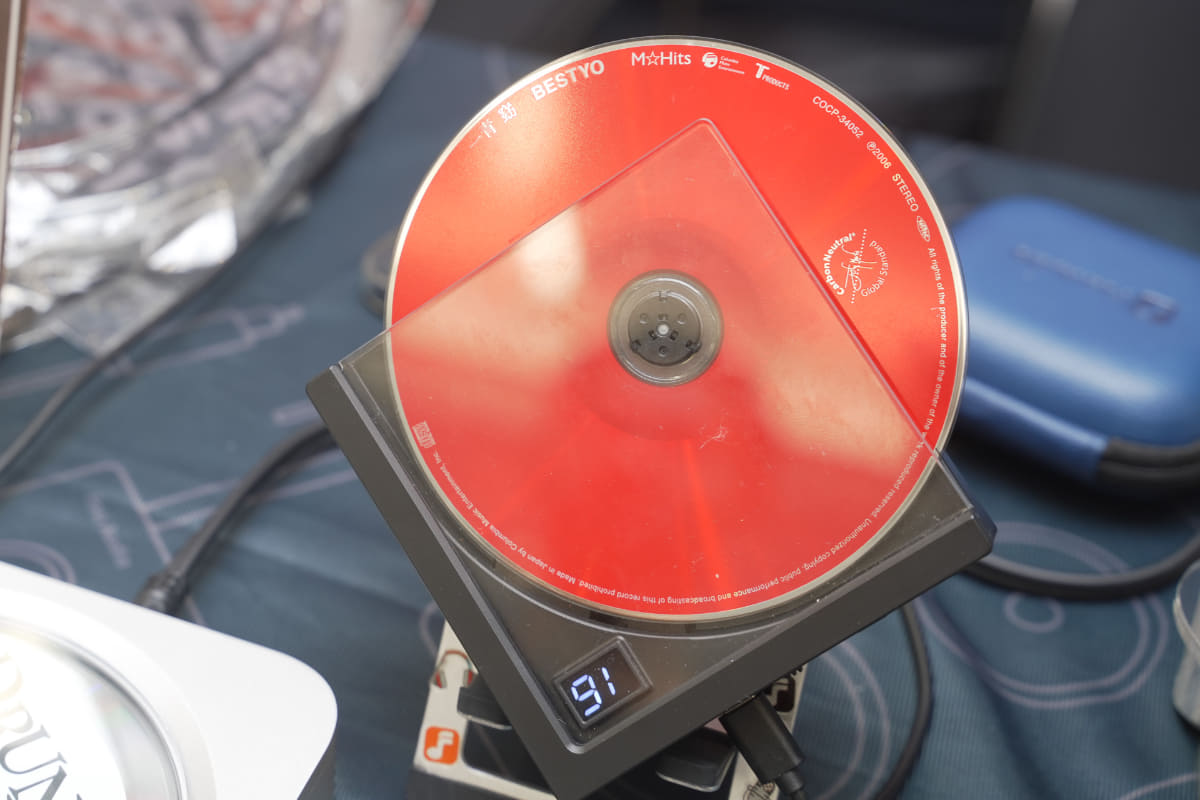半開放型CDプレーヤー「DISC Nano」