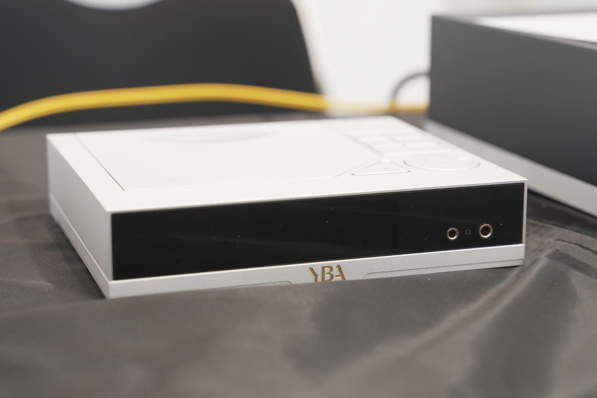 YBAのポータブルSACDプレーヤー「Design One」