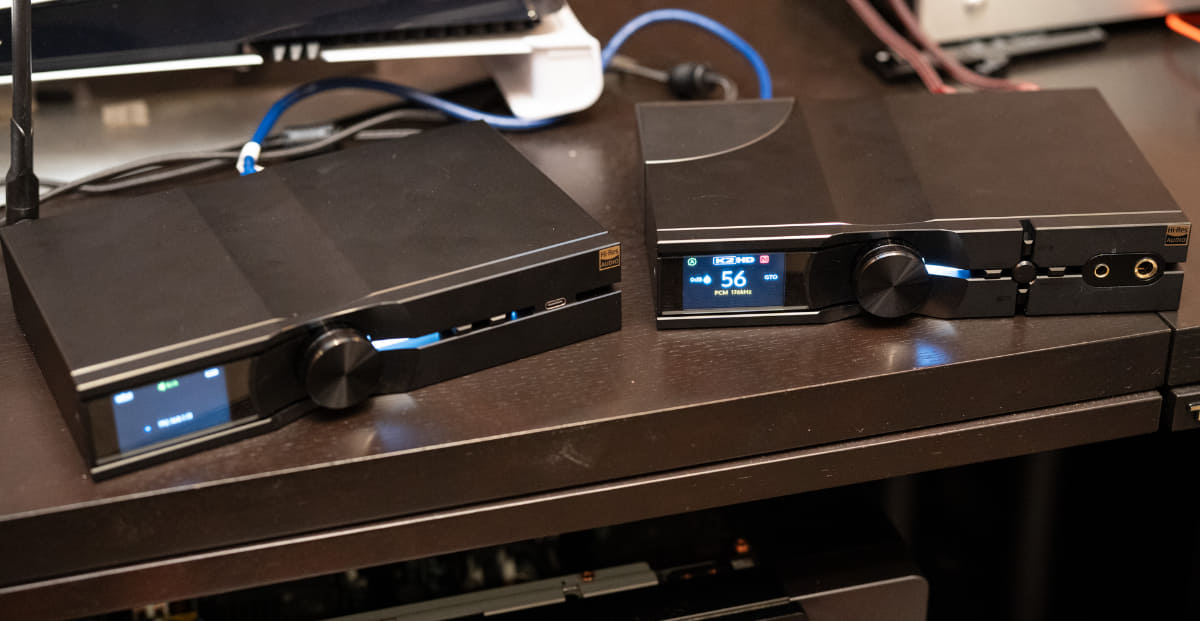 左からNEO Stream 3、NEO iDSD 3