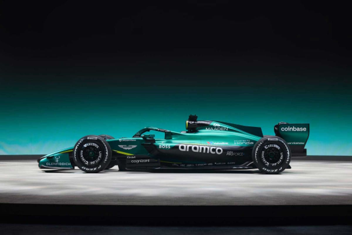 Hondaのパワーユニット「RA626H」を搭載したAston Martin Aramco Formula OneTM TeamのF1マシン(AMR26)
