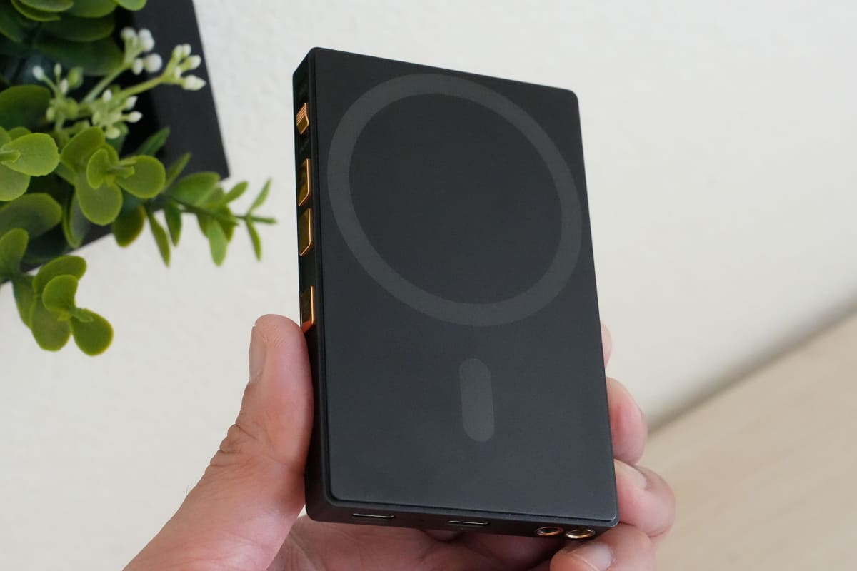 N52グレードのネオジム磁石でスマホと固定する