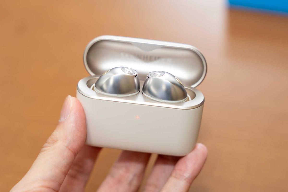 「MOMENTUM True Wireless 5」CREAM
