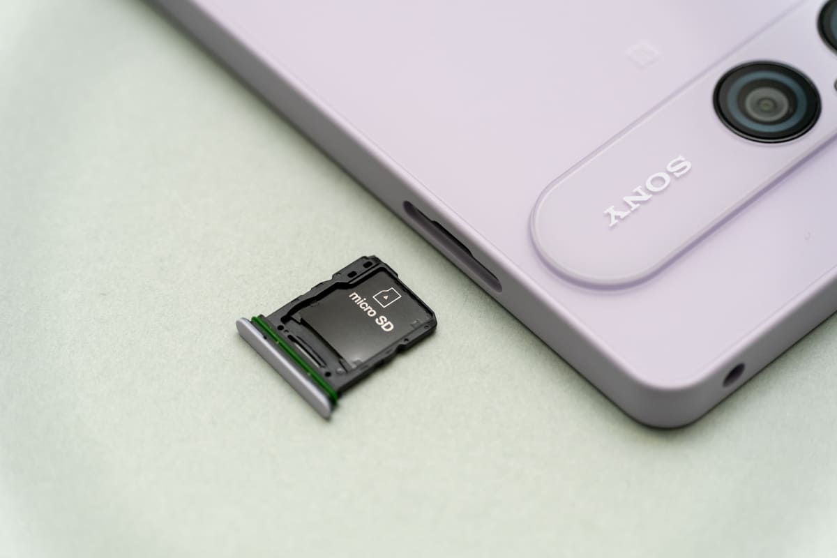 microSDカードも引き続き利用可能