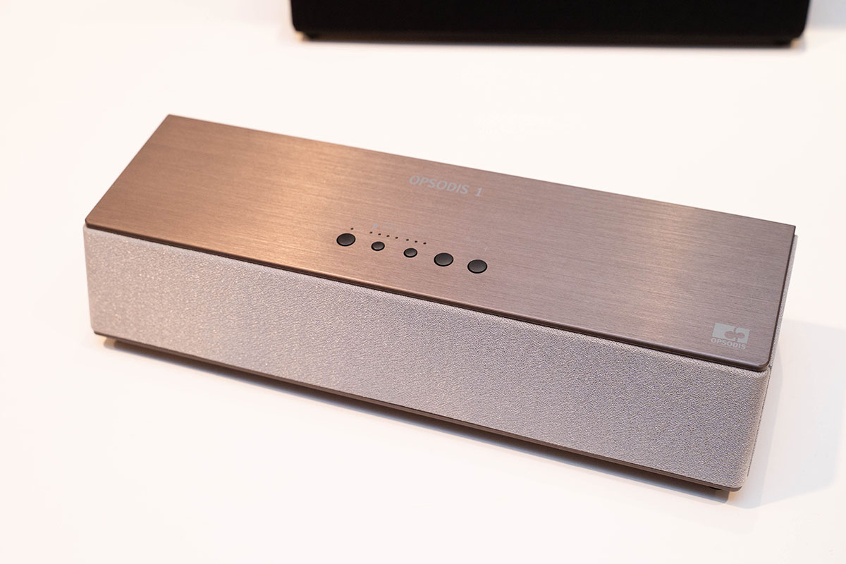 鹿島建設の立体音響スピーカー「OPSODIS 1」