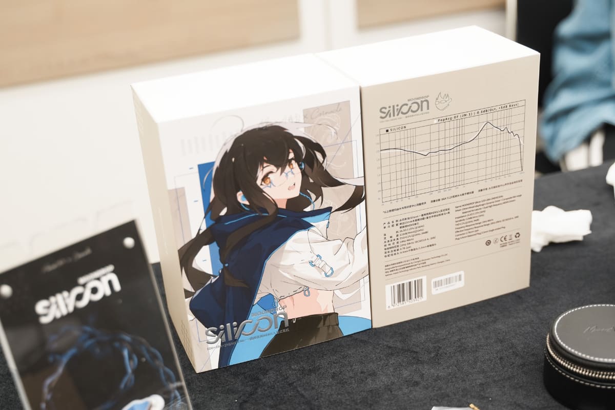 パッケージ