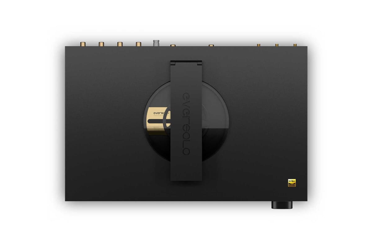 「DMP-A8 Master Gen 2」はCDドライブを搭載