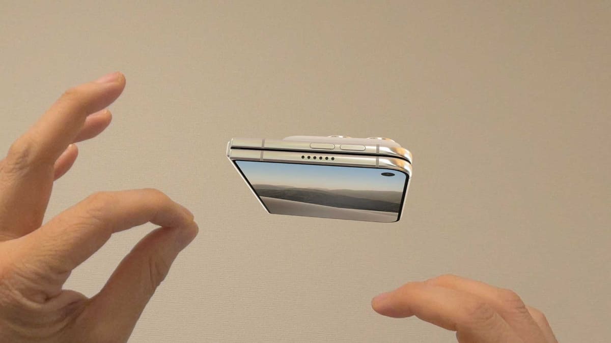確認すると、スピーカーの位置は上の左側、下の右側に分かれる形