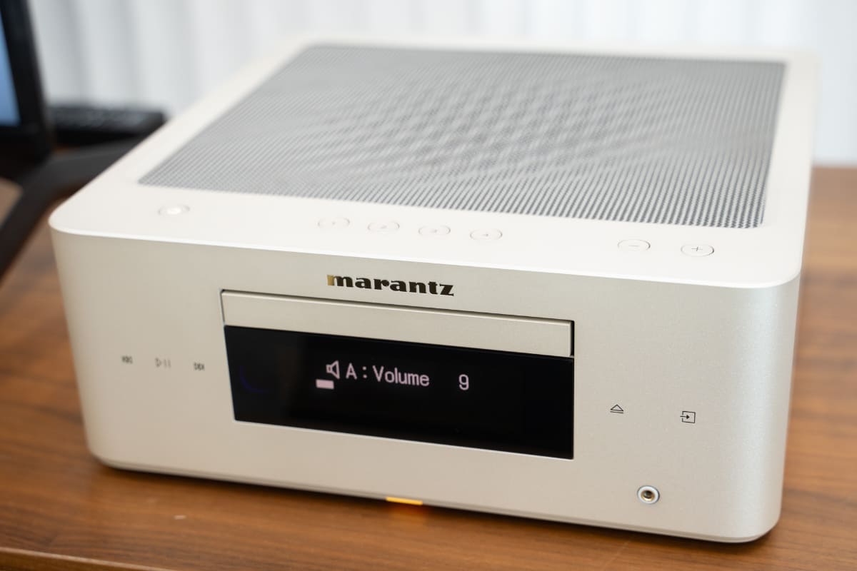 ネットワークCDレシーバー「MCR 60n」ゴールド