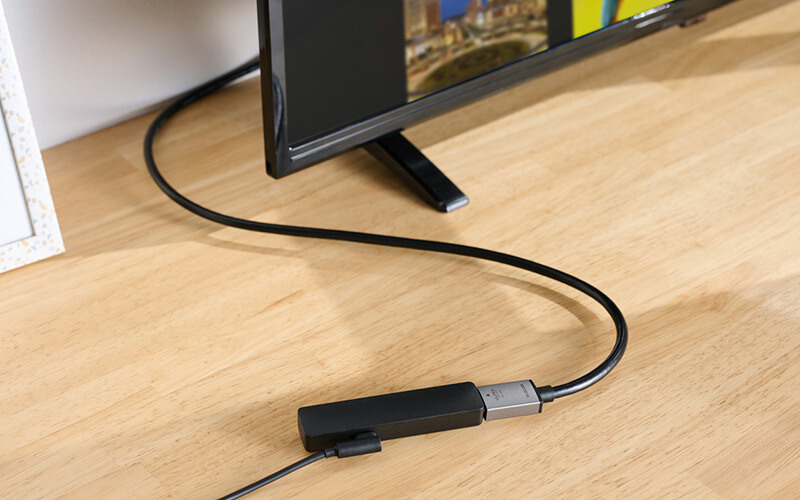 HDMI延長ケーブルを使い、ストリーミングデバイスを接続したイメージ