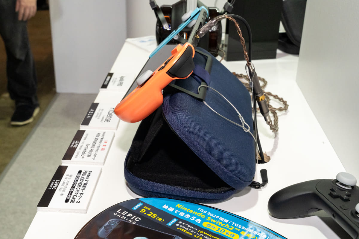 展示でも実際にSwitch2がスタンドに載っている