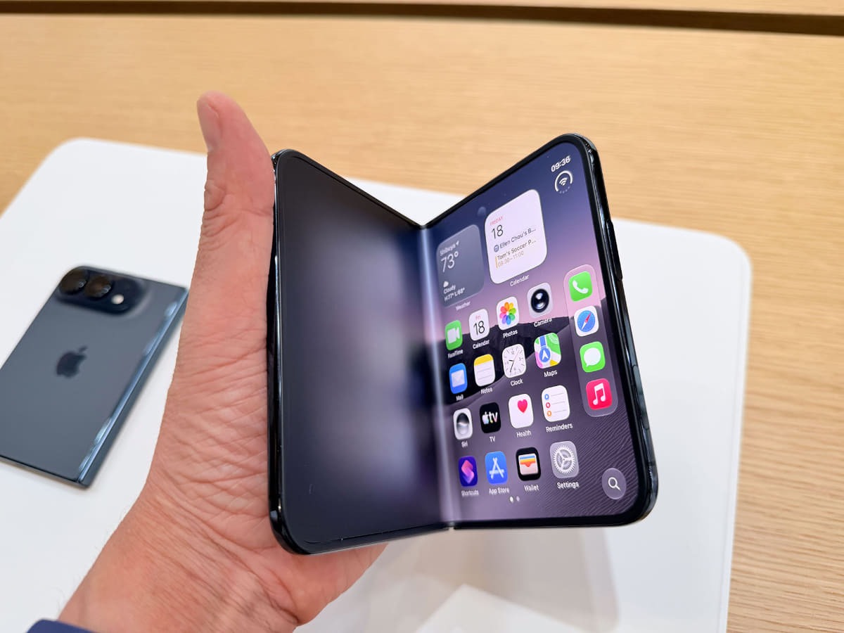 iPhone Duoを開いてみた
