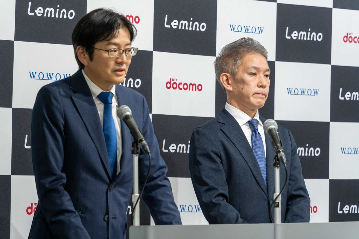 WOWOW Leminoの代表取締役社長に就任予定の鈴木聡(左)と、代表取締役副社長に就任予定の田中智則氏(右)