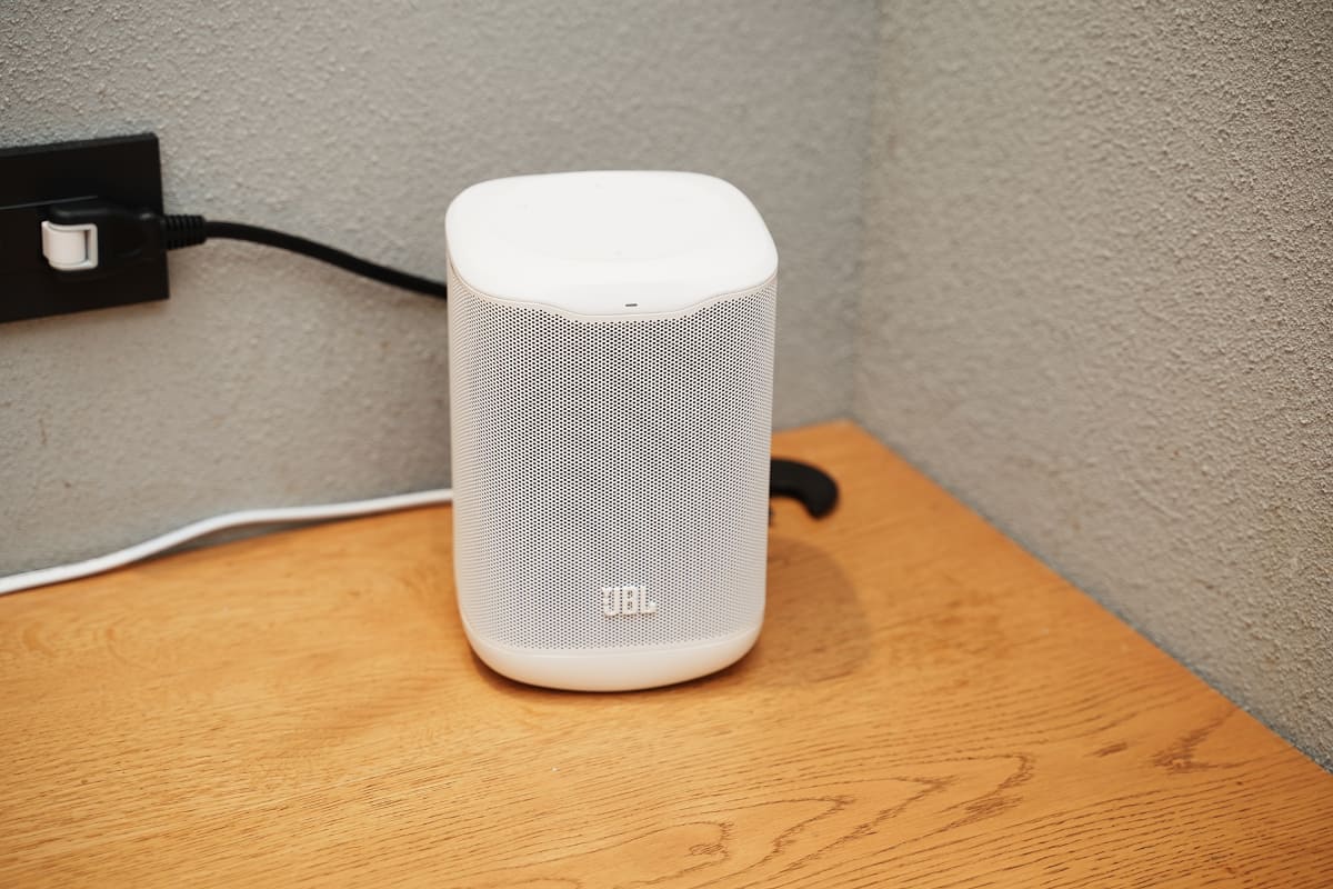 コンパクトなCOVE M1を、2台使ったステレオデスクトップスピーカー提案も